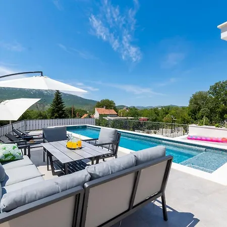 Salvia - New, Modern Near Split Vila *